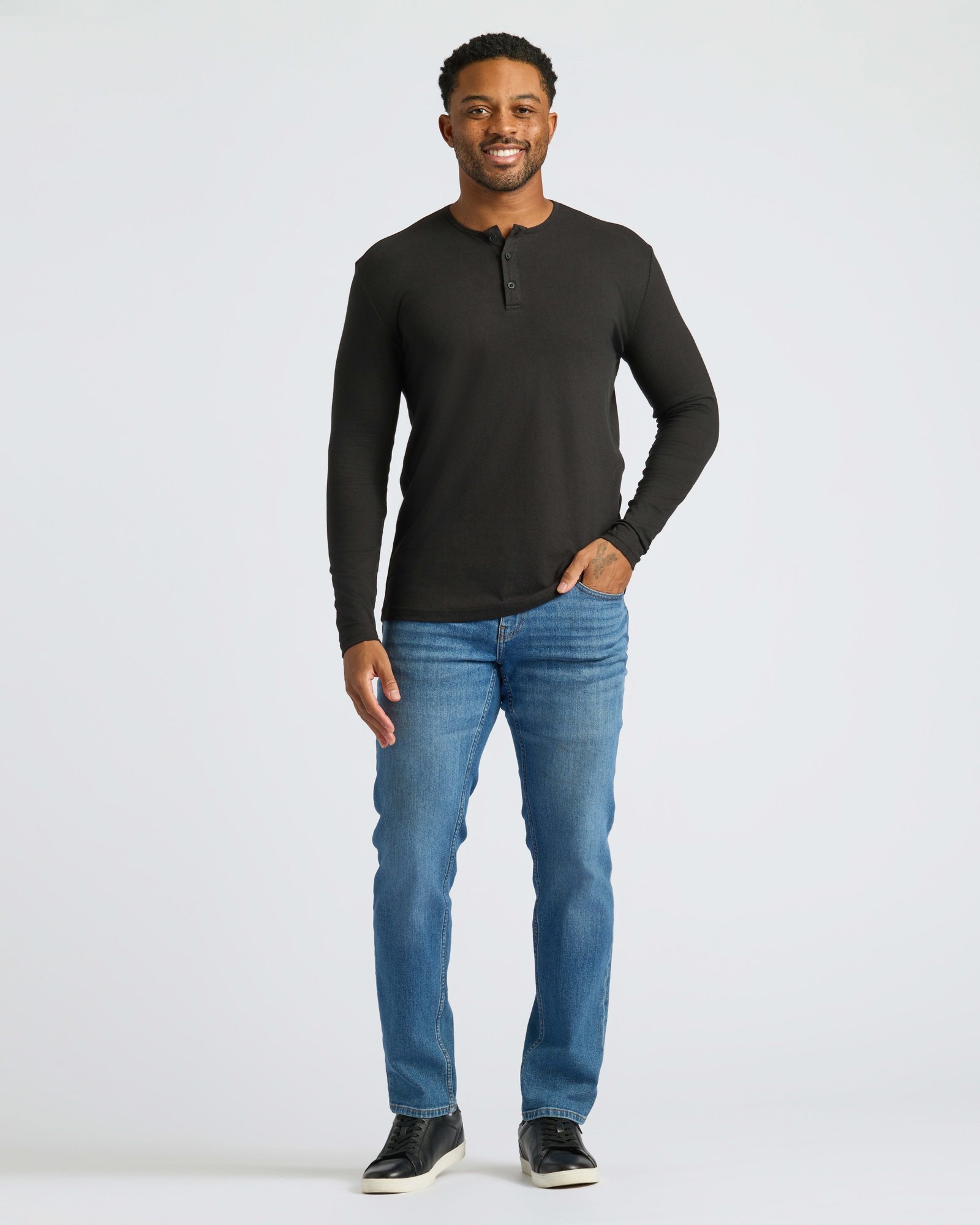 Henley classique noir – Lot de 3 – Image 4